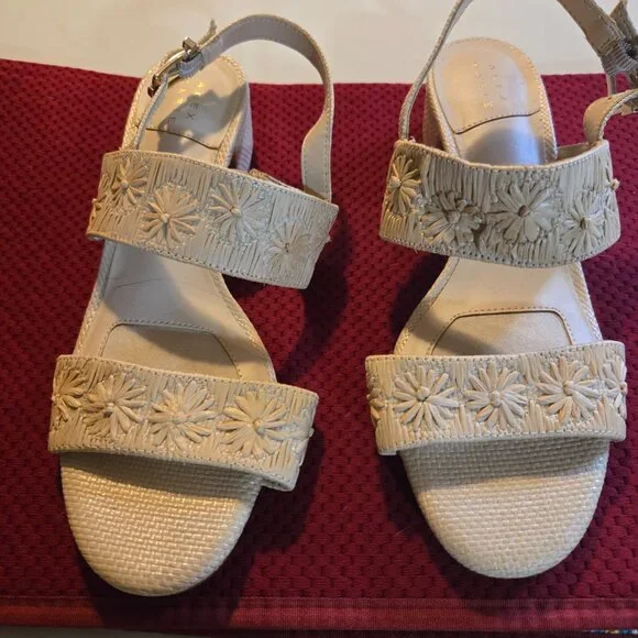 Alex Marie (Dillards) 8M raffia bone sandal, new never worn - Picture 6 of 6